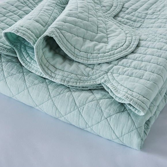 Dorma Soft Scalloped Bedspread, product image 2