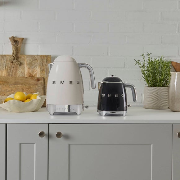 SMEG Retro Temperature Controlled Electric Kettle, product image 19