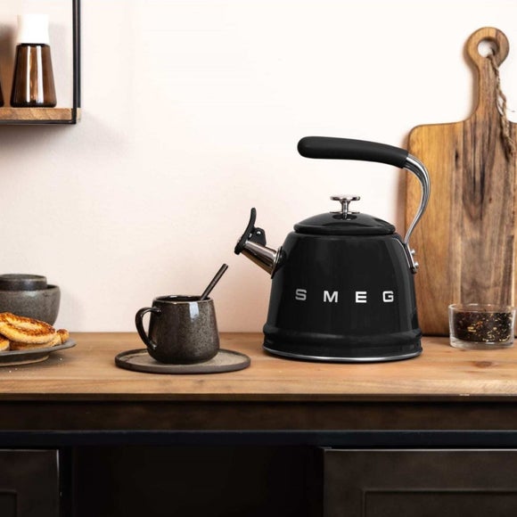 SMEG 2.3L Whistling Stove Top Kettle, product image 28