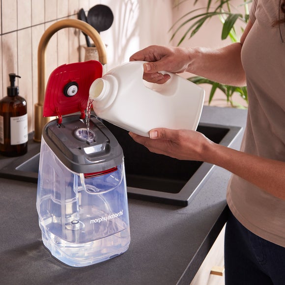 Morphy Richards Carpet Washer